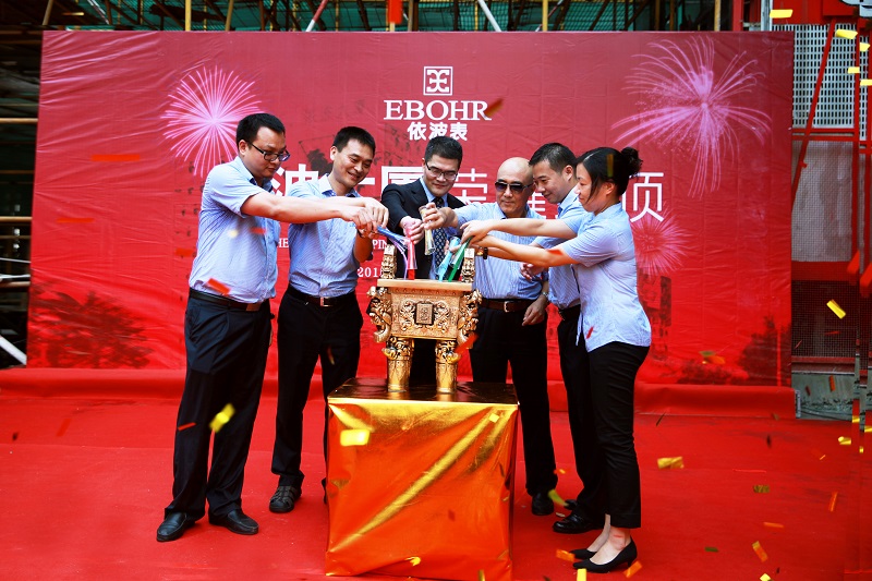 http://m.klmyqx.com/zhuanti/pic/2019-09/18/39d20c84-1950-4a33-a014-a1798fd8d678.jpg